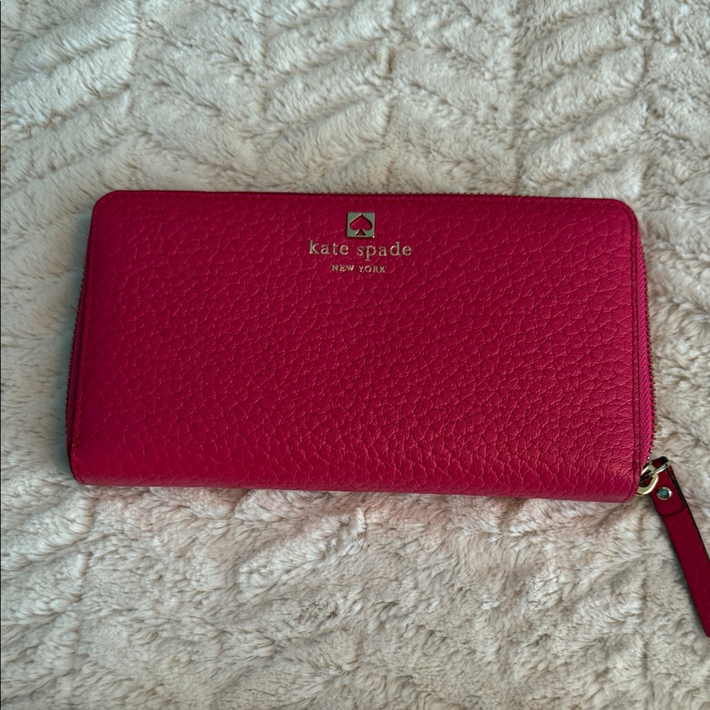 Kate Spade Fuchsia Wallet